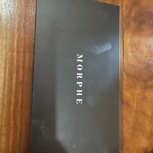 Morphe eyeshadow palette